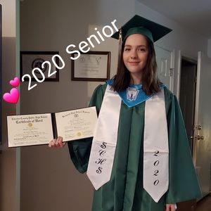 Meet your Posher, Cassandra